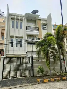 Rumah minimalis dijual full furnished komplek Sunter Jakarta Utara