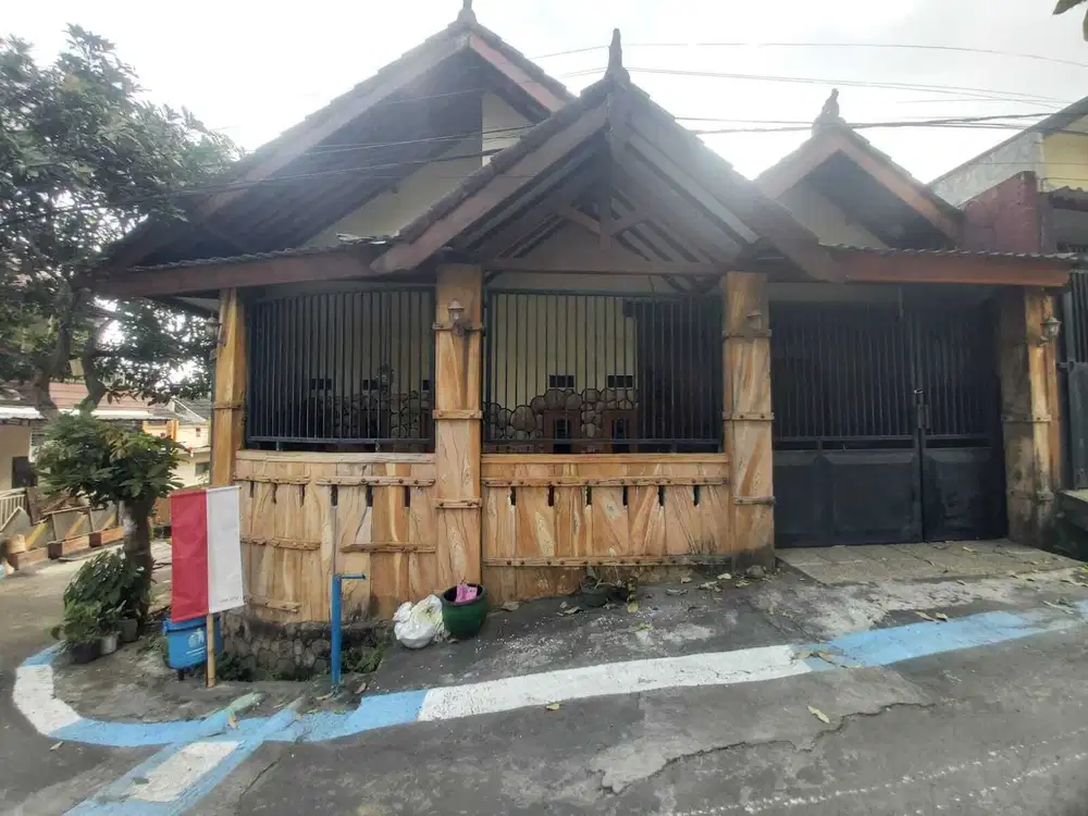 RUMAH DI DESA WONOKOYO, KEDUNGKANDANG MALANG