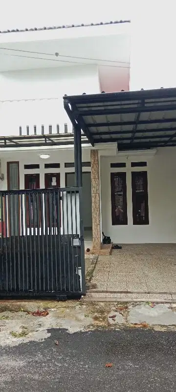 Dijual murah rumah 1 lt di Tanah Baru, beji dekat UI