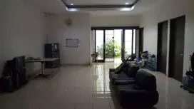 Dijual Rumah di Jl. Dewi Sartika - Bandung