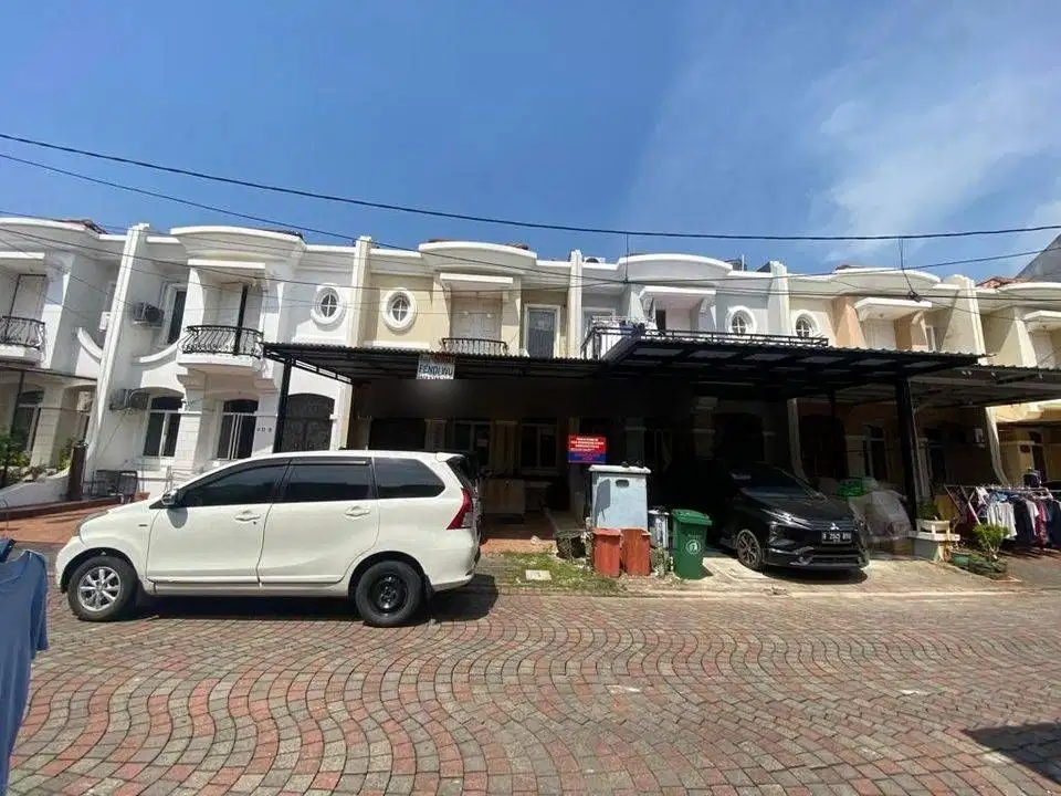 Rumah bagus, hdp utara, 6x15, 2 lt, di Citra Garden 2
