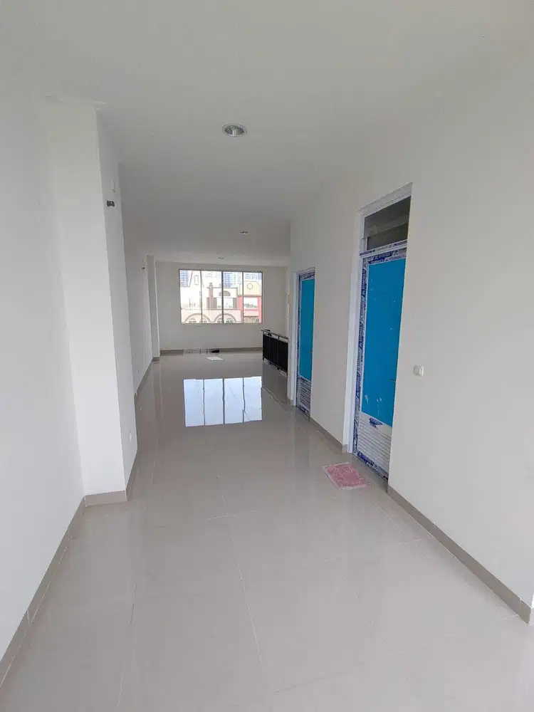 Ruko Baru La Riviera PIK2