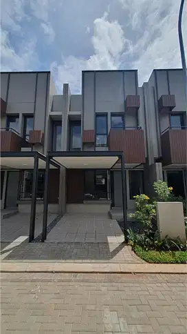 Super BU Rumah 2 Lantai Furnished di Tabebuya Invensihaus