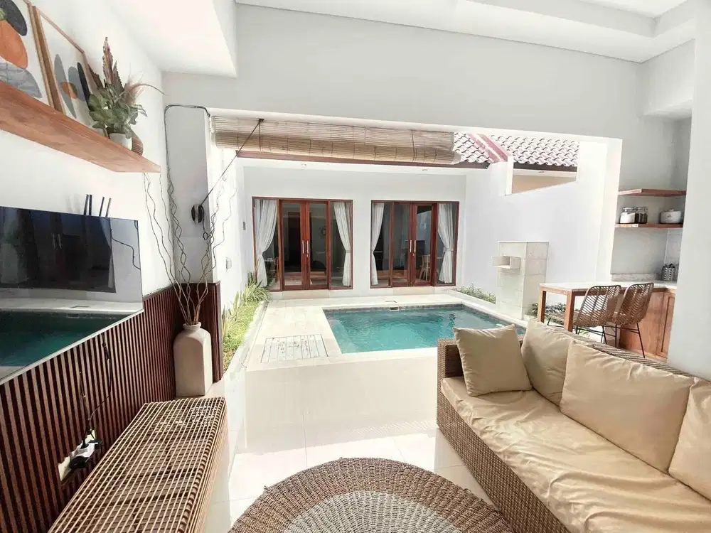 Minimalist Villa For Sale in Kerobokan Bali