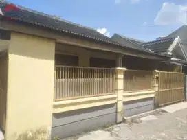 Rumah Strategis Dekat Tol Buah Batu Ciwastra Indah Bandung