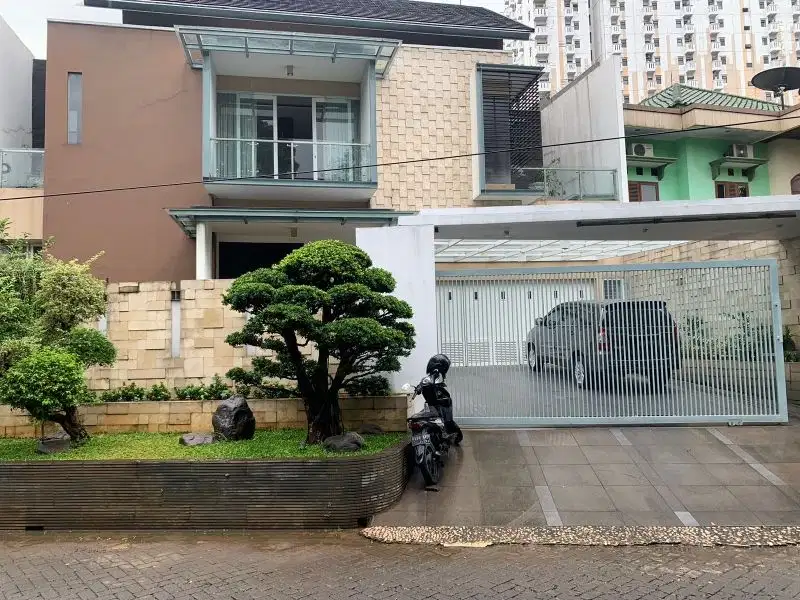 Dijual Rumah Mewah area Century dkt Galaxy Bekasi Selatan