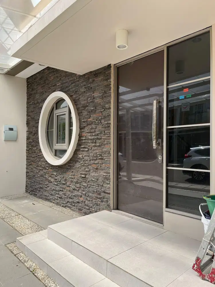 DIJUAL CEPAT DAN TERMURAH RUMAH PIK2, 6x12.5, SHM, READY