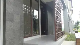 Dijual rumah di The Eminent Precia BSD