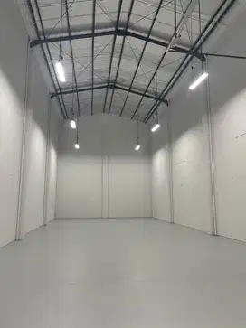 Disewakan gudang BAGUS SIAP PAKAI di Bizpark PIK 2