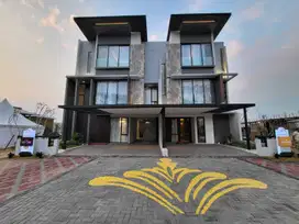 Jual Rumah Baru Cluster Vastu 4 kamar lebar 7 area depan JGC FREE PPN