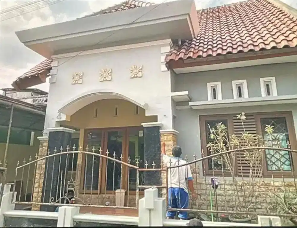 Rumah Dalam Perumahan Siap Huni Lokasi Condong Catur Dekat Olifant