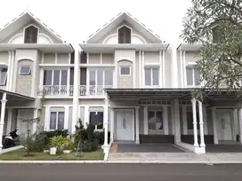 Rumah siap huni 2lt 8x15 120m2 Type 3KT di Cluster Thames JGC Jakarta