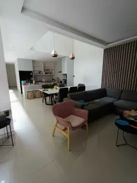 Rumah Siap Huni di Jl. Setra Dago Utara, Antapani