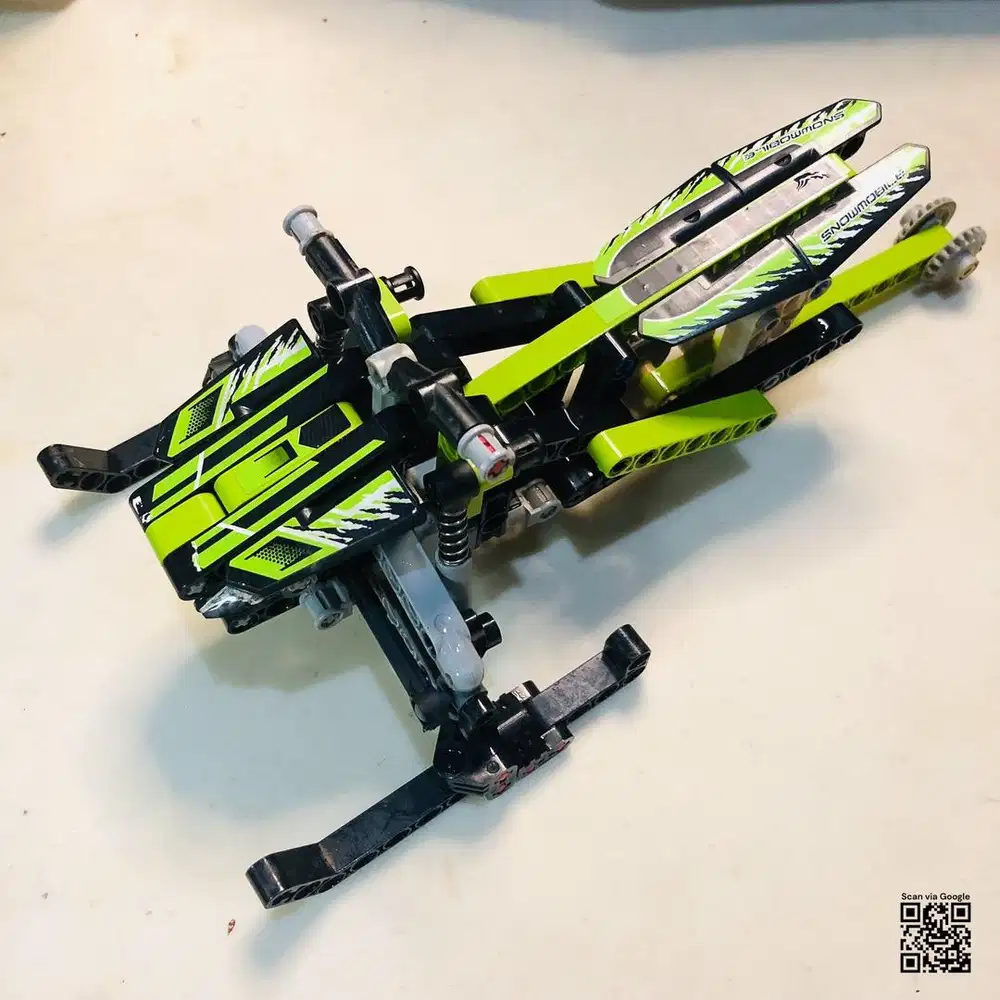 Lego Technic 42021 Snowmobile – Mainan Koleksi Rakitan