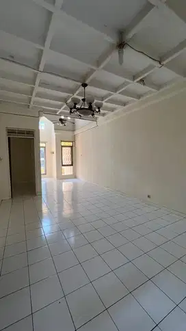 DISEWAKAN Rumah 1,5 lantai ada mezzanine Sektor 7A gading serpong