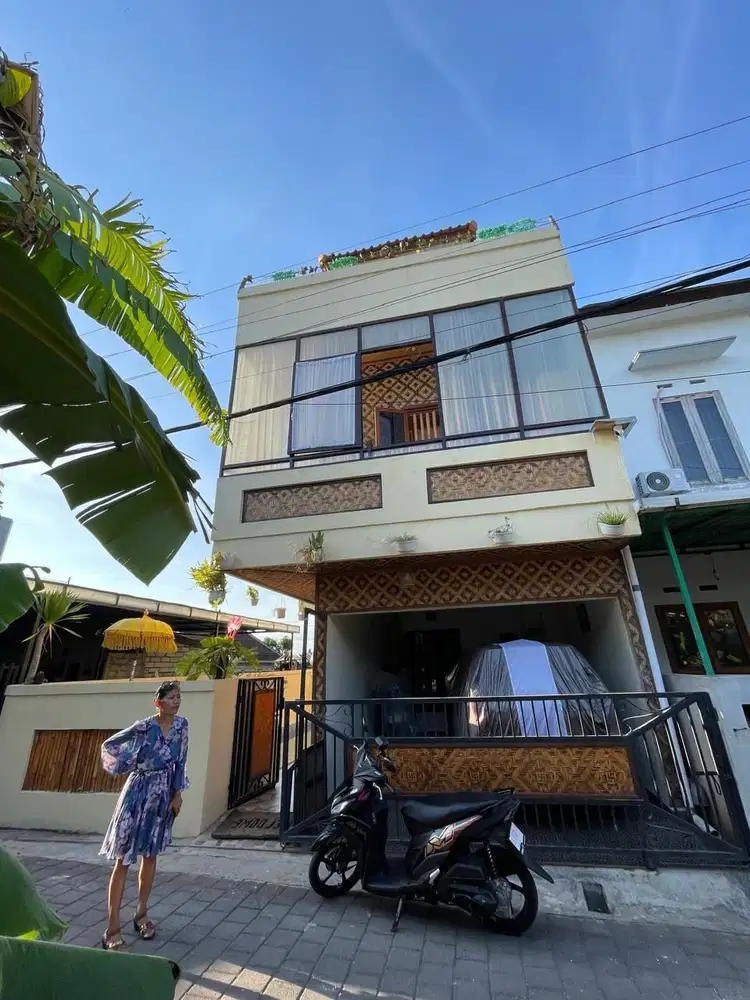 DISEWAKAN RUMAH 3 LANTAI PRIVATE POOL VIEW GWK IC