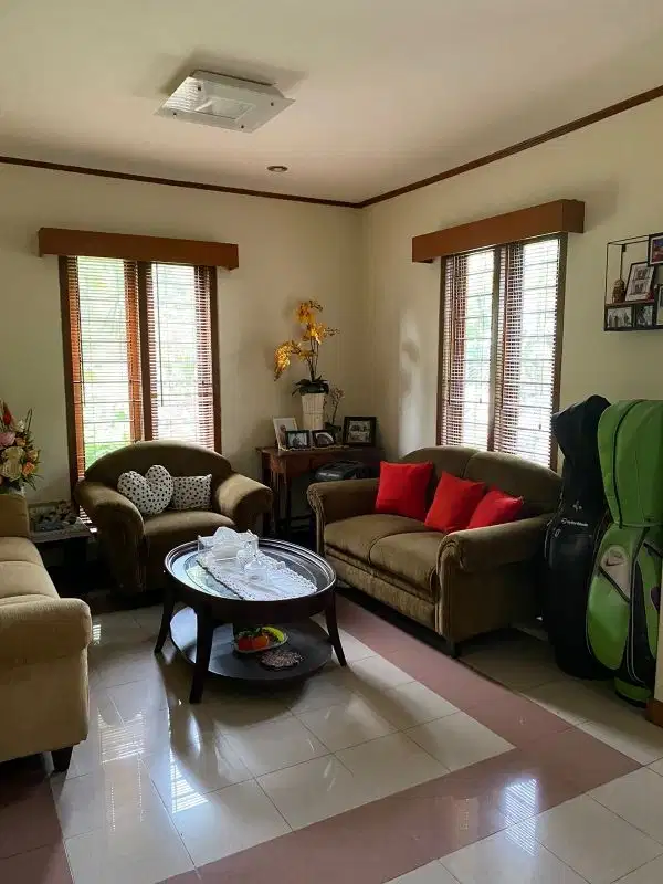 Dijual Rumah hook semi furnished siap huni di Bintaro Jaya sektor 9