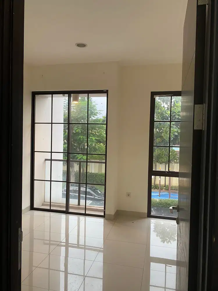 Rumah Bagus Di Green Village Tangerang Luas 4x12m 2 Lantai View Taman
