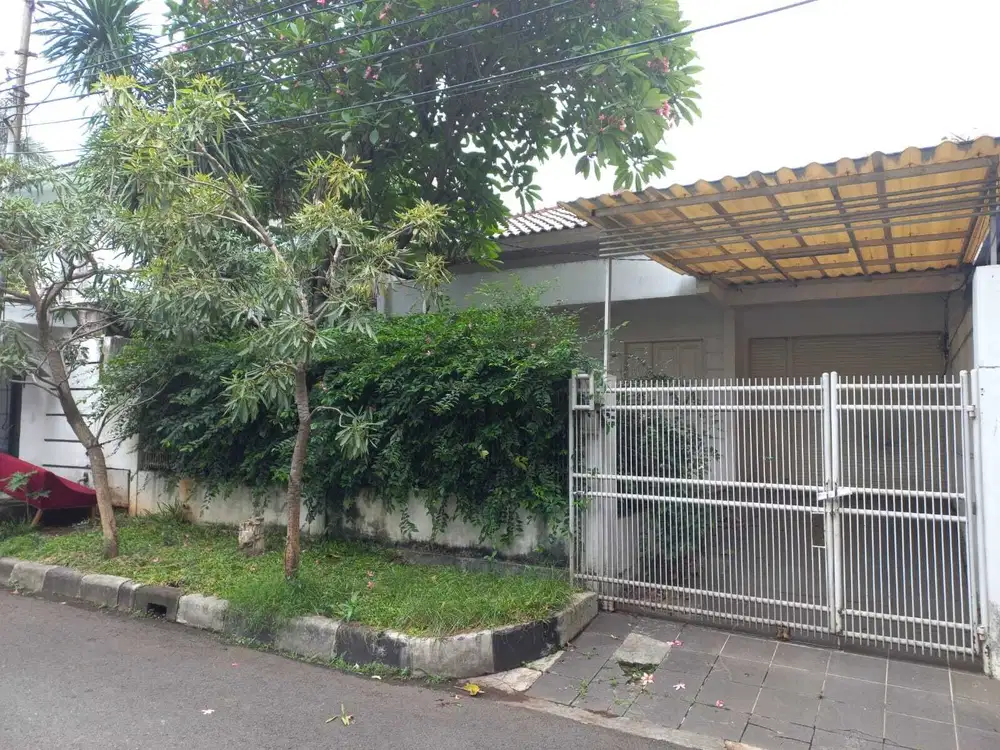 Rumah Murah diJual di Pondok Indah Jakarta Selatan Lingkungan Tenang
