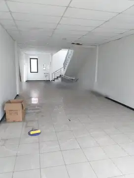 ruko siap pakai di jln sudirman bandung kota