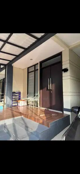 Dijual sudah renov, fully furnished, canopy depan - belakang, Enchanta
