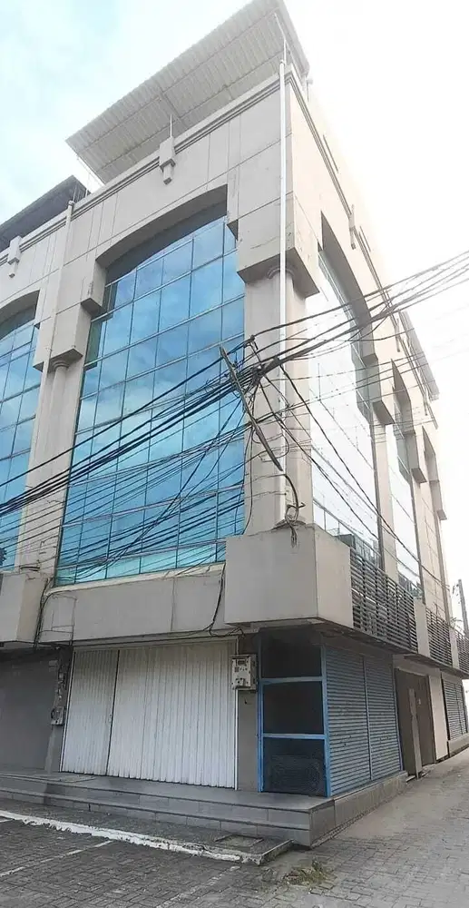 Ruko Hoek udah renov 5 lantai dijual Royal Sunter Jakarta Utara