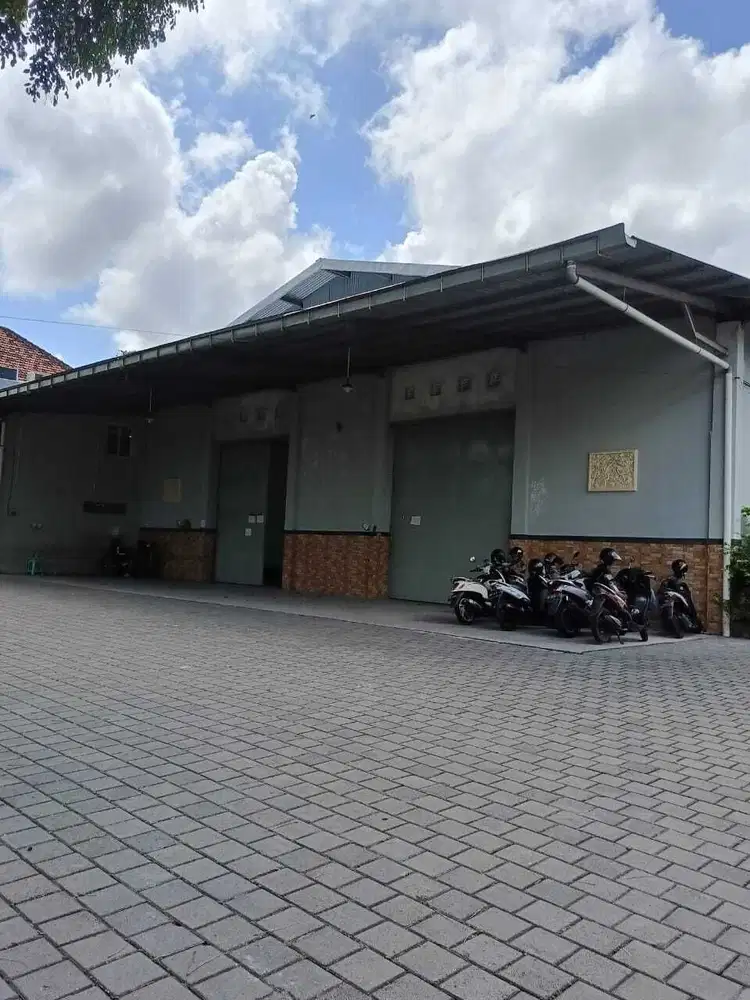 Gudang komersil area Denpasar Barat