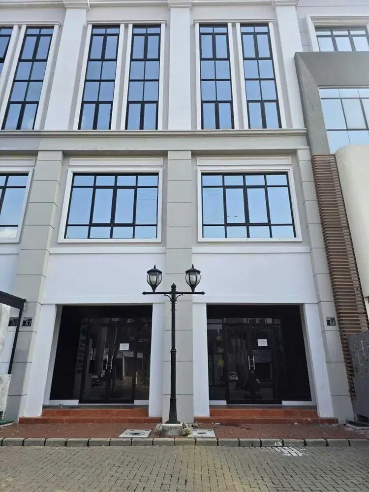 Disewakan Ruko Gandeng Dua Muka di Agung Sedayu, Kelapa Gading