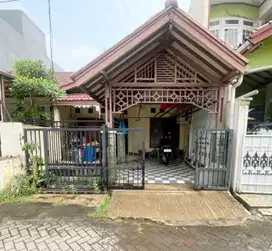 Jual rumah hitung tanah di perum Harapan Baru Taman Bunga, Cimanggis