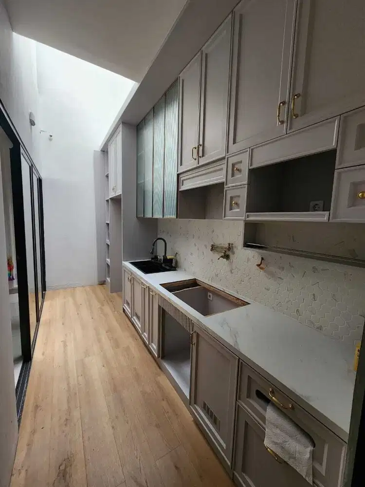 Full Renovasi! Rumah Cantik Siap Huni di Cluster Wisteria, ASYA