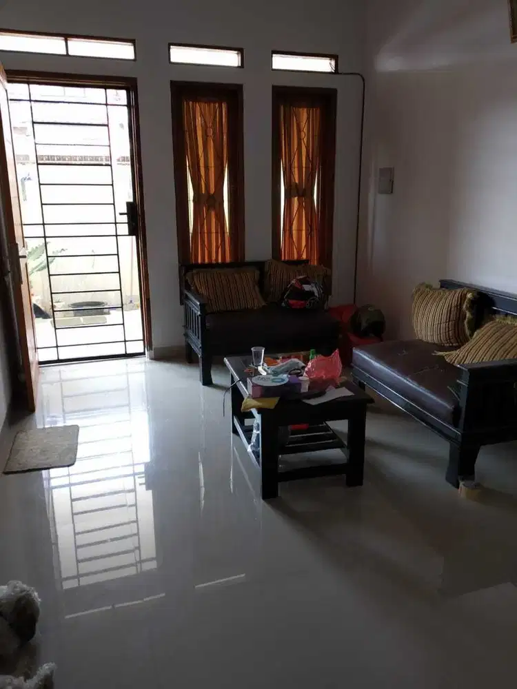 Dijual Rumah 1 1/4 Lantai Baru Direnovasi Harapan Indah Kota Bekasi