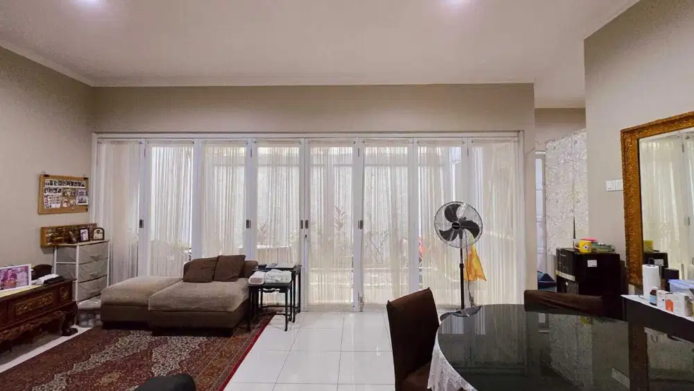 Dijual Rumah dalam cluster di kawasan Emerald Bintaro Jaya sektor 9