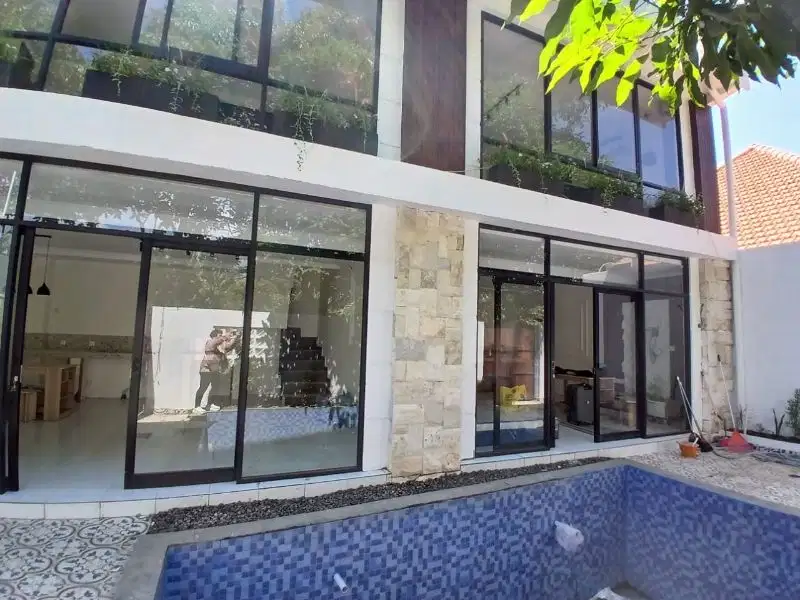 VILLA FULL FURNISH + POOL  SEWA JANGKA PANJANG