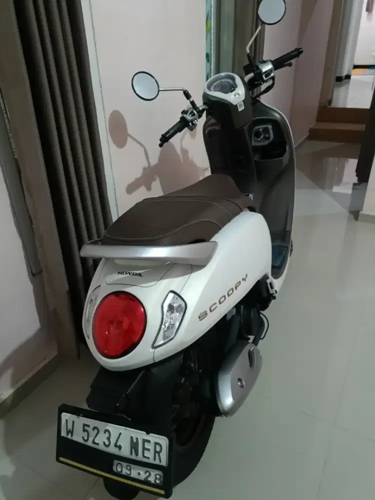 Scoopy keyless Km masih 500 Seperti baru