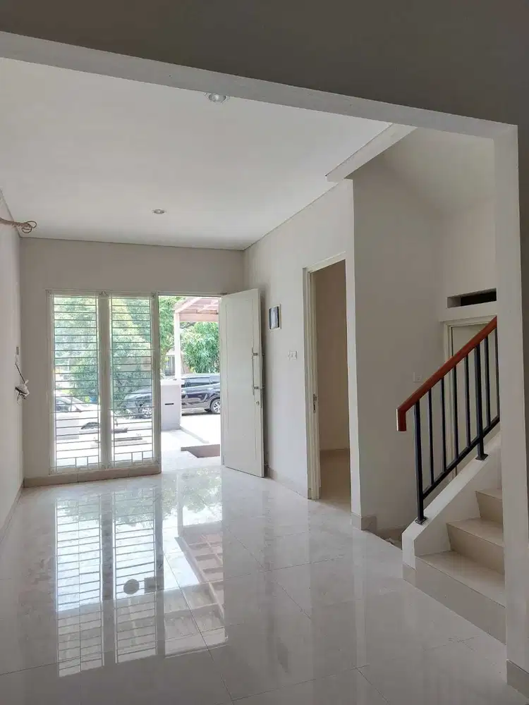 Dijual Rumah 2 Lantai Hadap Utara di Harapan Indah – Lingkungan Nyaman