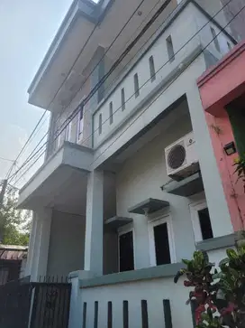 Jual rumah 2 lantai di Permata Depok, Dekat St. Citayem Depok