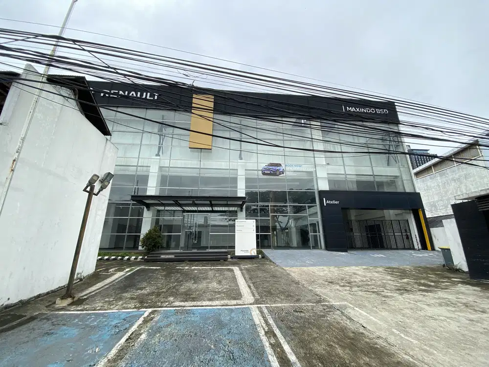 Disewakan Cepat Gedung Ex Showroom Mobil Baru di Jln Raya Serpong BSD