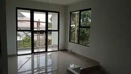 Dijual Rumah di Setiabudi Regency, Jl. Zamrud Raya