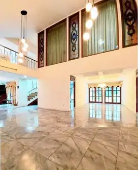 JUAL Rumah Jl.Paso Jagakarsa,2lantai sertifikasi lengkap 16,5 Milyar