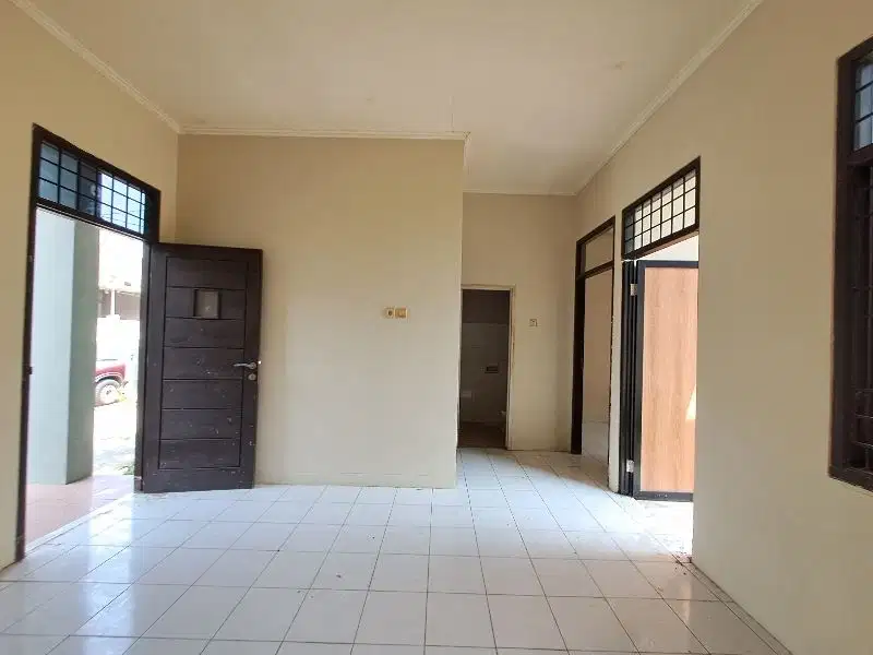 Disewakan rumah berlahan luas di Gading Serpong