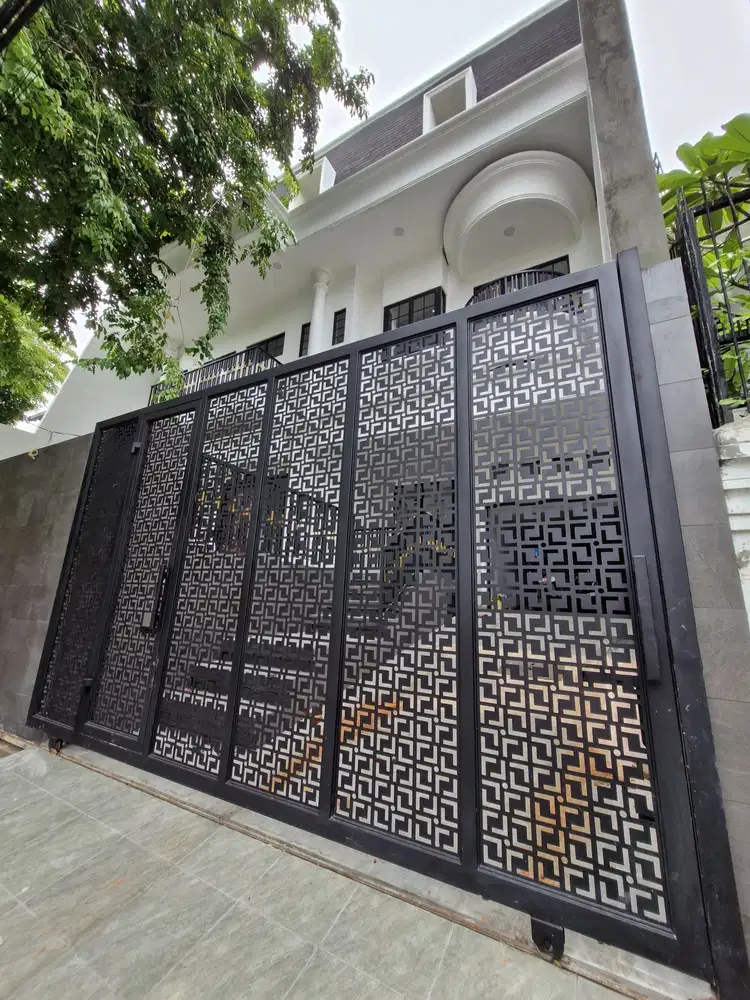 Rumah Mewah Baru di Tomang  Di lokasi Premium Jakarta Barat