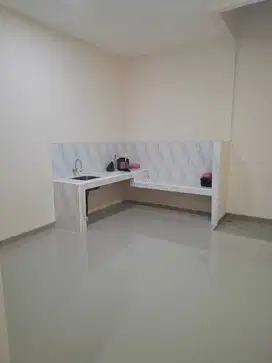 Dijual Rumah Tanjung Duren jalan lebar 3 mobil. Termurah