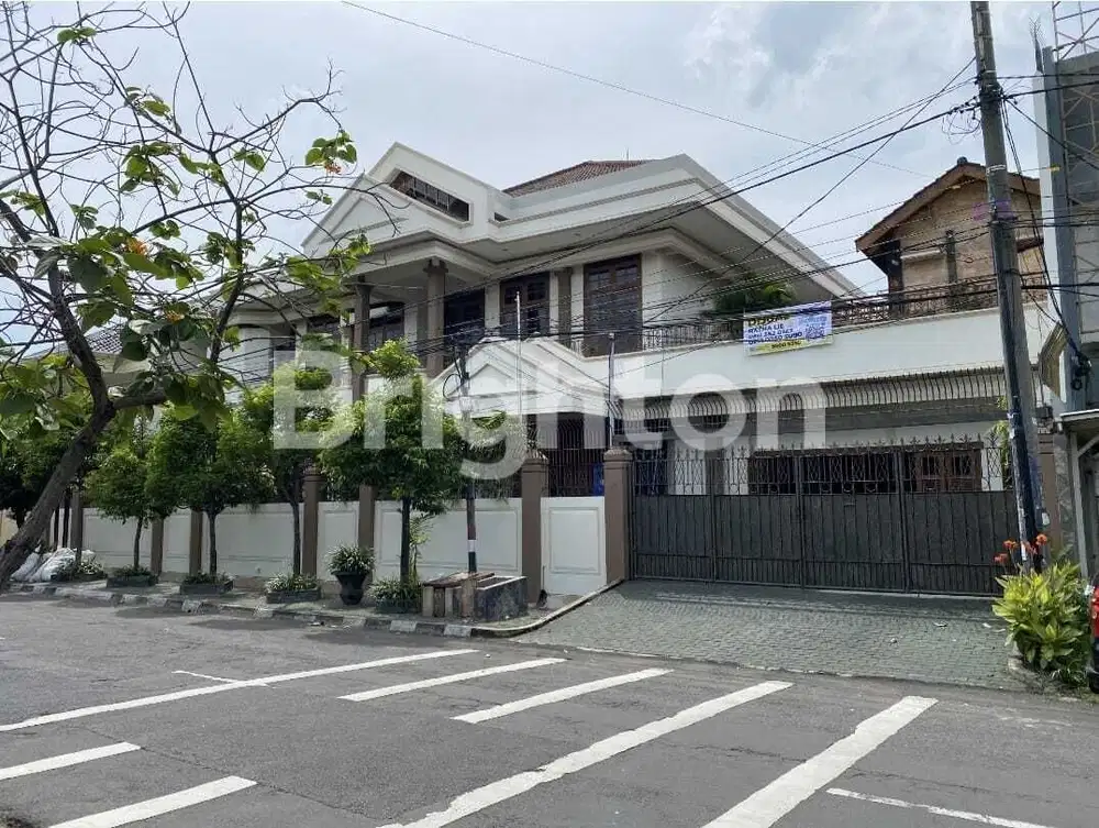 SIAP HUNI di NOL JALAN RAYA NGINDEN dkt merr manyar menur kertajaya