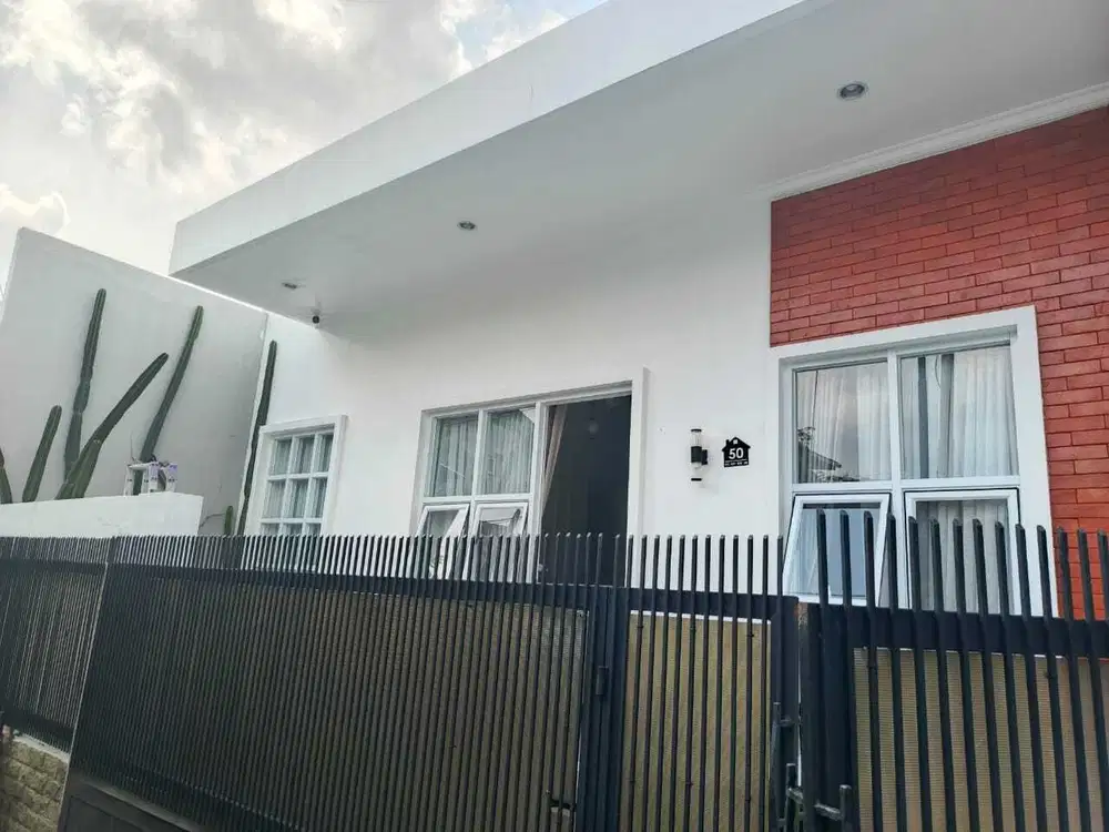 dijual rumah cantik perumnas kelender,jakarta timur.