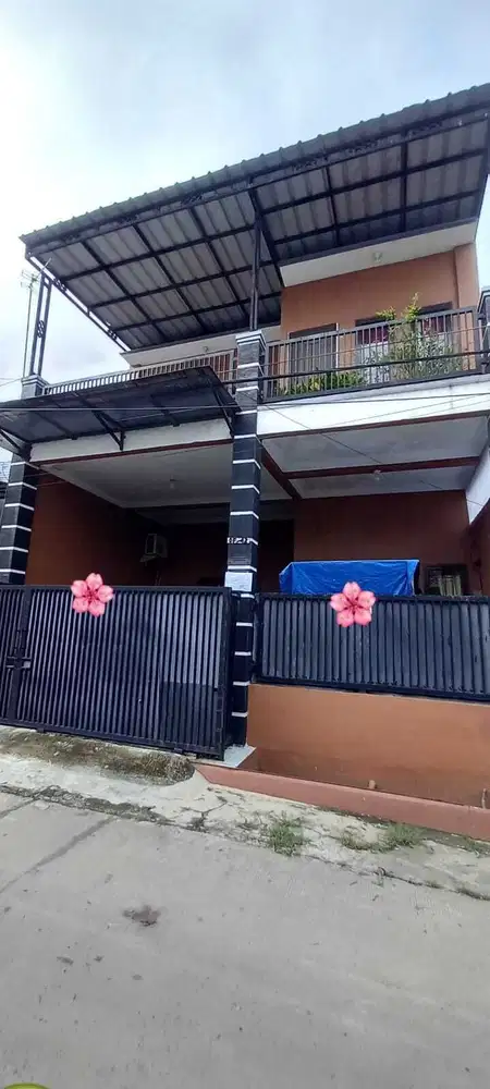 Dijual Rumah 2 Lantai Dengan Harga Nego di Harapan Indah, Bekasi