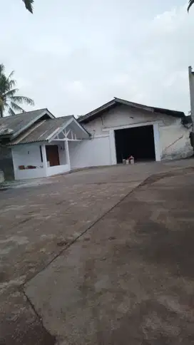 Disewakan Gudang di Cakung Akses Kontainer Luas Bangunan 750 meter