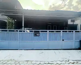 DIJUAL RUMAH SIAP HUNI TERAWAT DAN DEKAT GERBANG TOL CIPUTAT PAMULANG