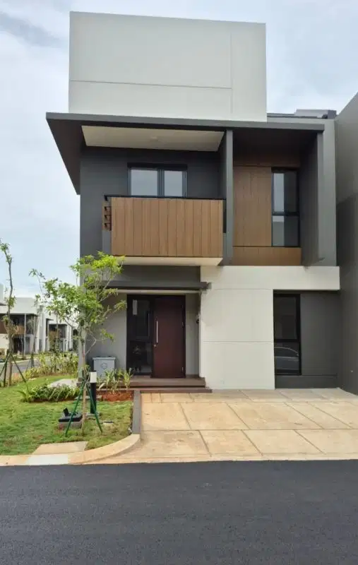 Dusewakan Rumah Baru 2 Lt Di Summarecon Crown Gading