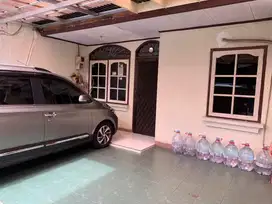 Rumah siap huni di Kelapa Gading Permai.