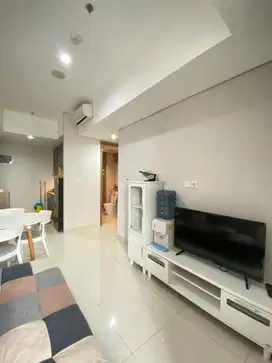 disewakan 2 bedroom full furnish taman anggrek residence